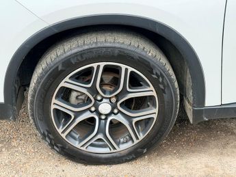 Mitsubishi Outlander DI-D GX 4