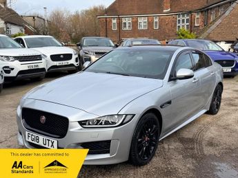 Jaguar XE D R-SPORT
