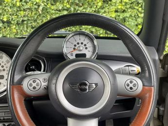 MINI Convertible COOPER SIDEWALK