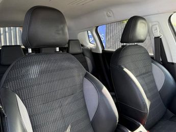 Peugeot 2008 1.6 e-HDi Allure SUV 5dr Diesel Manual Euro 5 (s/s) (92 ps)