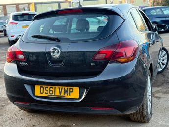 Vauxhall Astra 1.6 16v SE Hatchback 5dr Petrol Manual Euro 5 (115 ps)