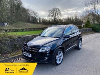 Volkswagen Tiguan 2.0 TDI BlueMotion Tech R-Line SUV 5dr Diesel Manual 4WD Euro 5 