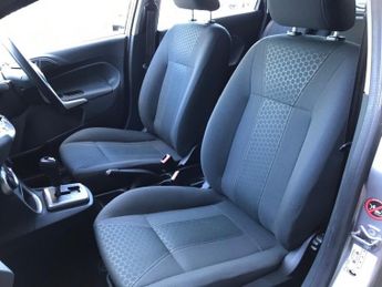 Ford Fiesta 1.4 TITANIUM AUTOMATIC