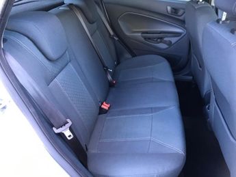 Ford Fiesta 1.4 TITANIUM AUTOMATIC