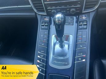 Porsche Panamera PLATINUM EDITION D V6 TIPTRONIC (BIG SPEC!!!)