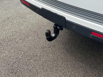 Land Rover Discovery 3.0 SD V6 Graphite SUV 5dr Diesel Auto 4WD Euro 6 (s/s) (256 bhp