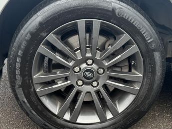 Land Rover Discovery 3.0 SD V6 Graphite SUV 5dr Diesel Auto 4WD Euro 6 (s/s) (256 bhp
