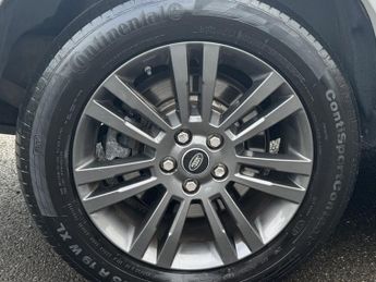 Land Rover Discovery 3.0 SD V6 Graphite SUV 5dr Diesel Auto 4WD Euro 6 (s/s) (256 bhp