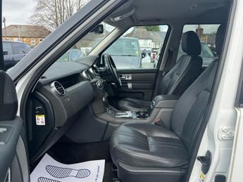 Land Rover Discovery 3.0 SD V6 Graphite SUV 5dr Diesel Auto 4WD Euro 6 (s/s) (256 bhp