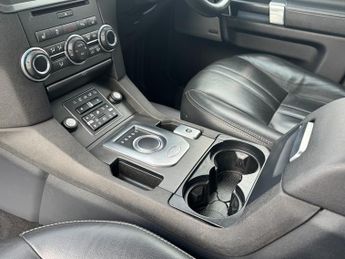 Land Rover Discovery 3.0 SD V6 Graphite SUV 5dr Diesel Auto 4WD Euro 6 (s/s) (256 bhp