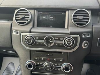 Land Rover Discovery 3.0 SD V6 Graphite SUV 5dr Diesel Auto 4WD Euro 6 (s/s) (256 bhp