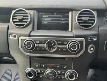 Land Rover Discovery 3.0 SD V6 Graphite SUV 5dr Diesel Auto 4WD Euro 6 (s/s) (256 bhp