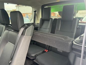 Land Rover Discovery 3.0 SD V6 Graphite SUV 5dr Diesel Auto 4WD Euro 6 (s/s) (256 bhp