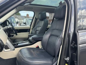 Land Rover Range Rover 3.0 SD V6 Vogue SE SUV 5dr Diesel Auto 4WD Euro 6 (s/s) (275 ps)