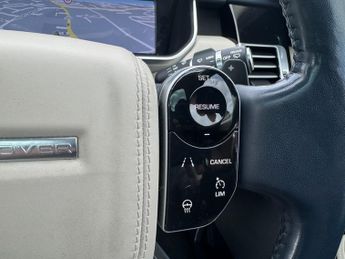 Land Rover Range Rover 3.0 SD V6 Vogue SE SUV 5dr Diesel Auto 4WD Euro 6 (s/s) (275 ps)
