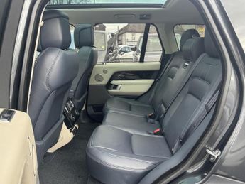 Land Rover Range Rover 3.0 SD V6 Vogue SE SUV 5dr Diesel Auto 4WD Euro 6 (s/s) (275 ps)