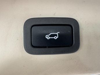 Land Rover Range Rover 3.0 SD V6 Vogue SE SUV 5dr Diesel Auto 4WD Euro 6 (s/s) (275 ps)