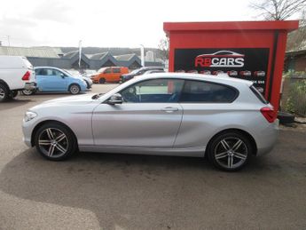 BMW 1 SERIES 118d SPORT
