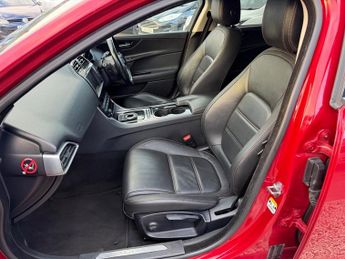 Jaguar XE 2.0d Prestige Auto Euro 6 (s/s) 4dr