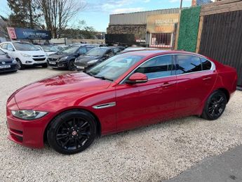 Jaguar XE 2.0d Prestige Auto Euro 6 (s/s) 4dr