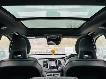 Volvo XC90 D5 POWERPULSE R-DESIGN AWD