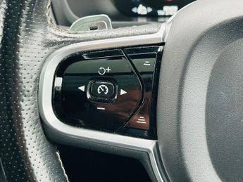 Volvo XC90 D5 POWERPULSE R-DESIGN AWD