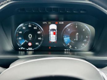 Volvo XC90 D5 POWERPULSE R-DESIGN AWD