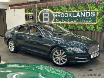 Jaguar XJ 3.0 D V6 LUXURY [8X SERVICES, SAT NAV, LEATHER, HEATED SEATS & P