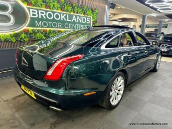 Jaguar XJ 3.0 D V6 LUXURY [8X SERVICES, SAT NAV, LEATHER, HEATED SEATS & P