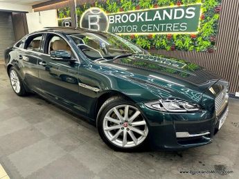 Jaguar XJ 3.0 D V6 LUXURY [8X SERVICES, SAT NAV, LEATHER, HEATED SEATS & P