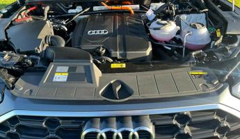 Audi Q5 TFSI E S LINE QUATTRO