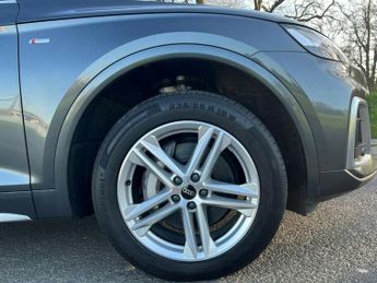 Audi Q5 TFSI E S LINE QUATTRO