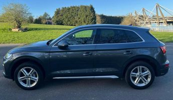 Audi Q5 TFSI E S LINE QUATTRO