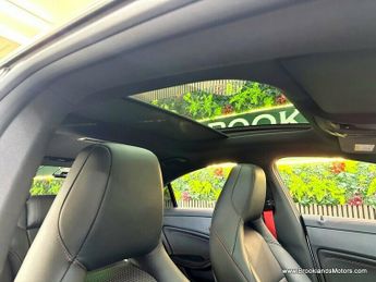 Mercedes-Benz CLA CLA45 [STUNNING CLA45]