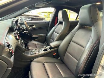 Mercedes-Benz CLA CLA45 [STUNNING CLA45]