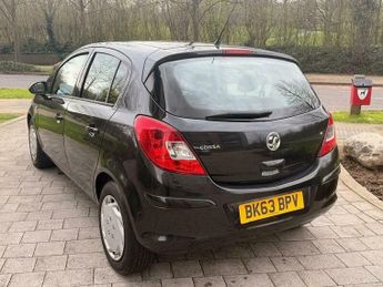 Vauxhall Corsa 1.4 16V Exclusiv Auto Euro 5 5dr (A/C)