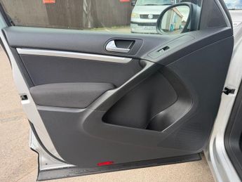 Volkswagen Tiguan MATCH TDI BLUEMOTION TECH 4MOTION DSG - AUTO, FULL SERVICE HISTO