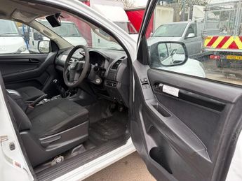 Isuzu Rodeo ISUZU D-MAX 4X4 WITH AIRCON. 8,795+VAT
