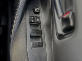 Toyota Corolla 2.0 VVT-h Icon Touring Sports 5dr Petrol Hybrid CVT Euro 6 (s/s)