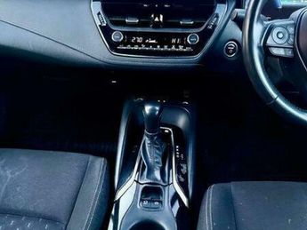 Toyota Corolla 2.0 VVT-h Icon Touring Sports 5dr Petrol Hybrid CVT Euro 6 (s/s)