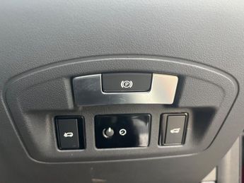 Jaguar I-PACE S