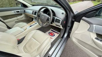 Jaguar XF 3.0d V6 Premium Luxury Auto Euro 5 4dr