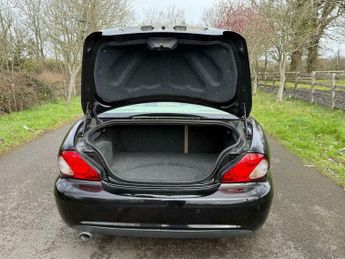 Jaguar X-Type 2.2D DPF SE 4dr