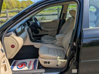 Jaguar X-Type 2.2D DPF SE 4dr