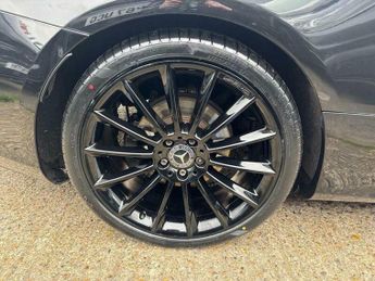 Mercedes-Benz E Class 2.0 E220d AMG Line (Premium) G-Tronic+ Euro 6 (s/s) 2dr