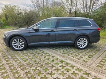 Volkswagen Passat 2.0 TDI BlueMotion Tech SE Business DSG Euro 6 (s/s) 5dr