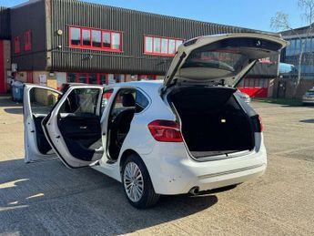 BMW 2 SERIES 2.0 218d Luxury MPV 5dr Diesel Manual Euro 6 (s/s) (150 ps)