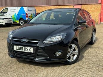 Ford Focus 1.6 Zetec Hatchback 5dr Petrol Manual Euro 5 (125 ps)