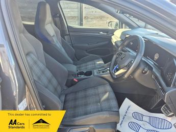 Volkswagen Golf 1.4 TSI 13kWh GTE Hatchback 5dr Petrol Plug-in Hybrid DSG Euro 6