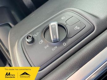 Audi A6 Avant 2.0 TDI S line Estate 5dr Diesel Multitronic Euro 5 (s/s) (177 p